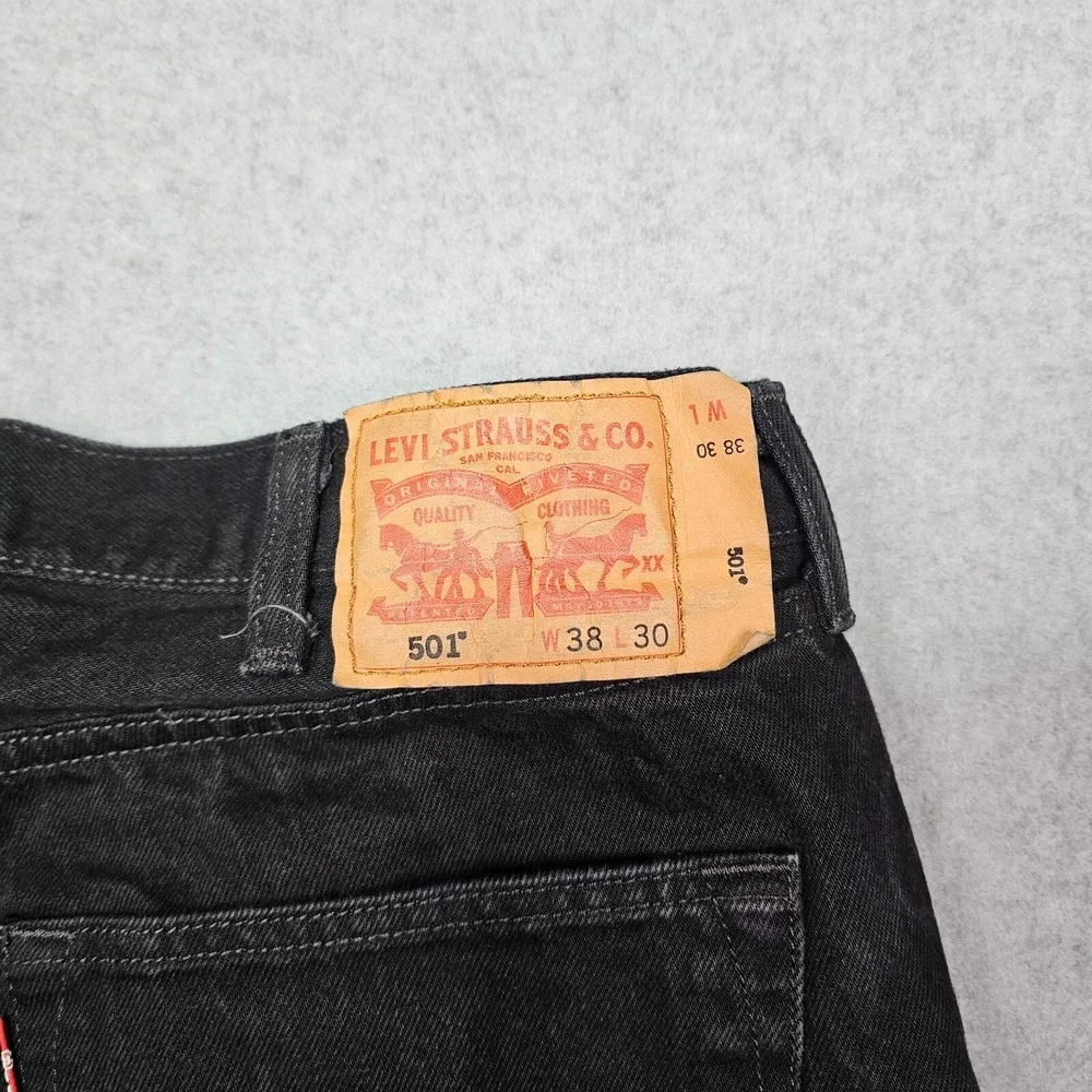 Levis 501 Jeans Mens 38x30 Original Fit Straight Leg Button Fly Black Denim‎